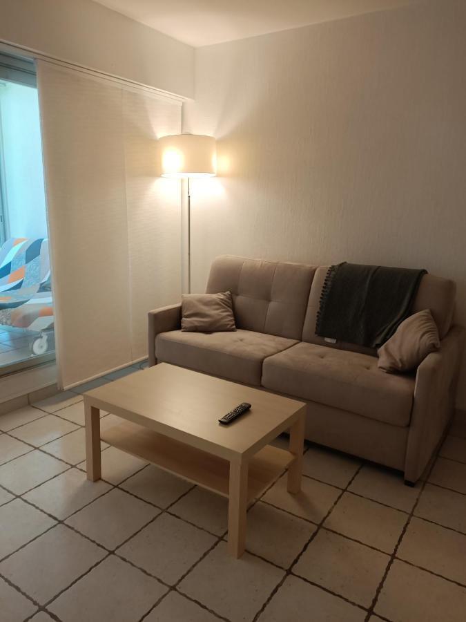 Studio Avec Loggia Entre Port, Plage Et Piscine لو غراو دو روا المظهر الخارجي الصورة
